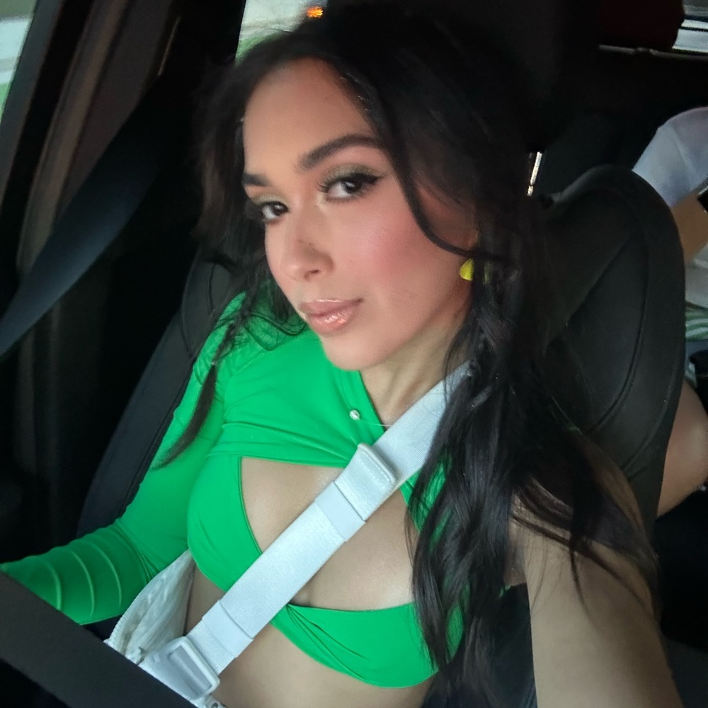 Zara green crop